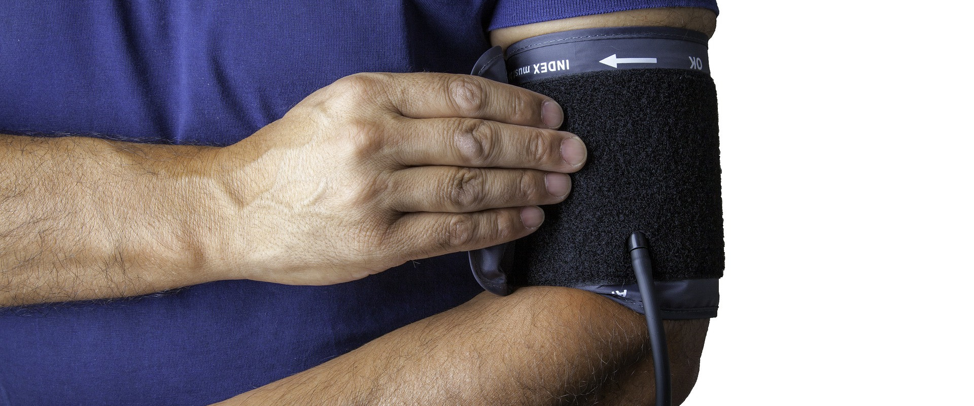 blood-pressure-monitor-1749577_1920.jpg